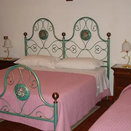 Gio Franziscu Bed & Breakfast 3*