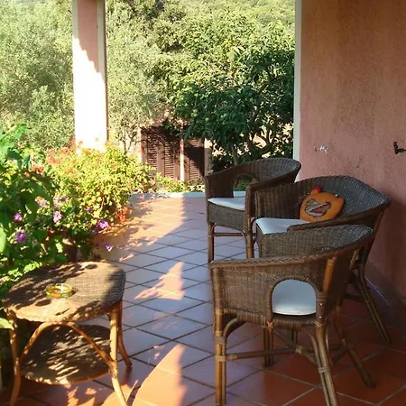 Bed & Breakfast Gio Franziscu Sa Castanza